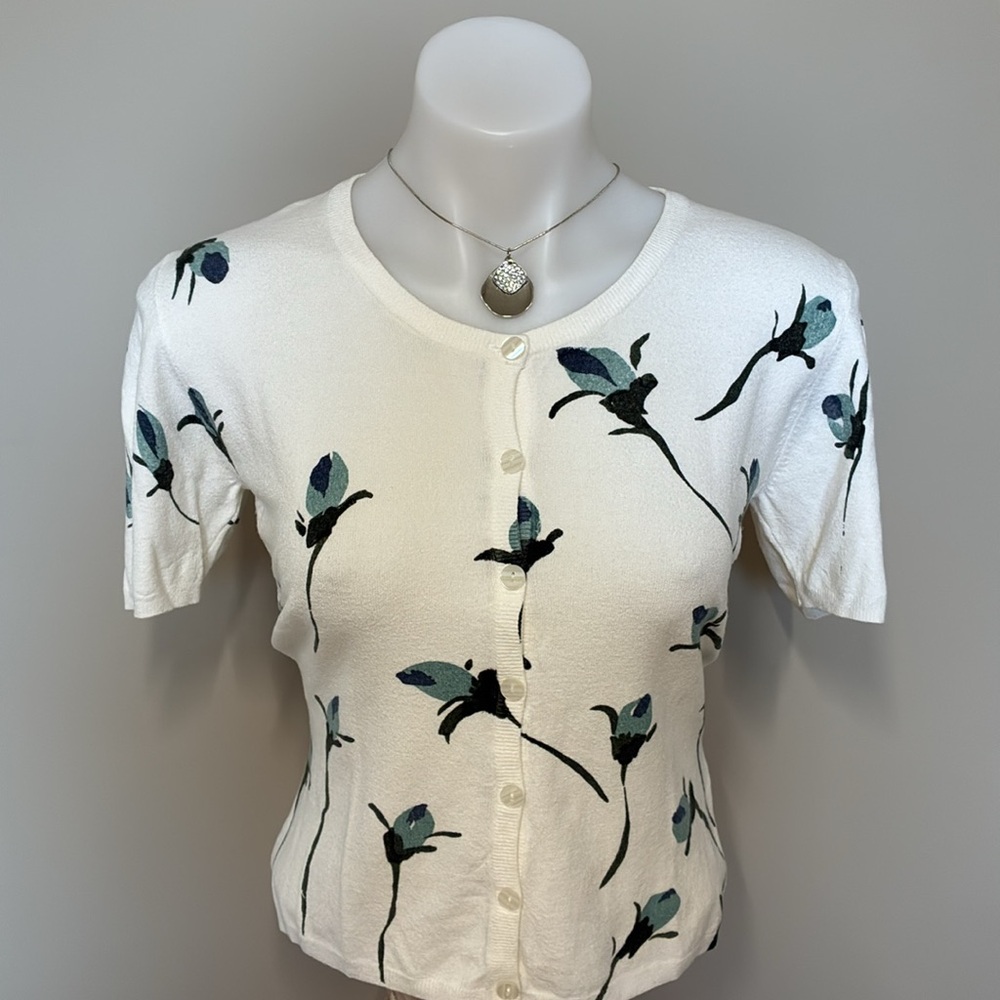 Floral Button Sweater, White w Blue-Green Lotus Floral pattern; Short-sleeve; Sm